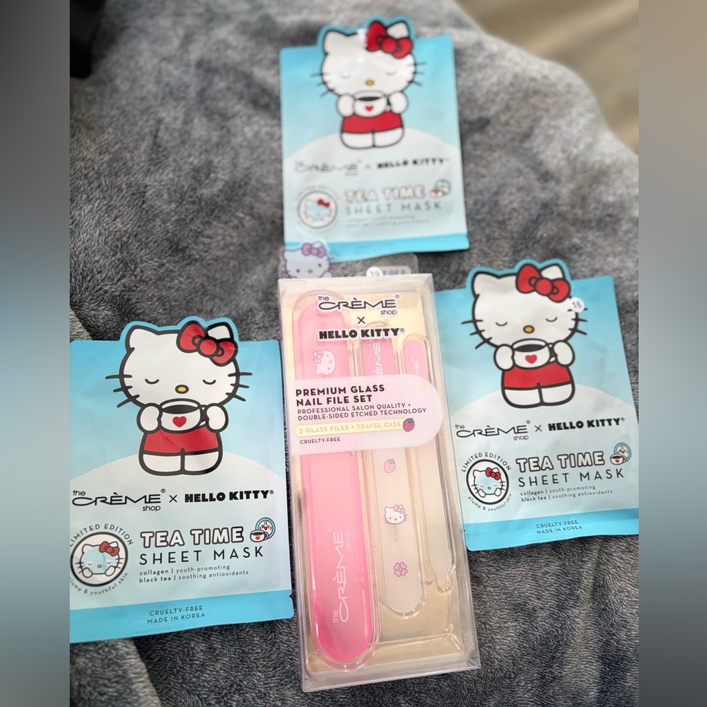 Hello Kitty Pink and White Nail File Set with Tea Time Sheet Masks NEW
